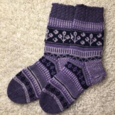 Kirjoneulesukat 39-40