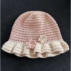 Lasten virkattu hattu