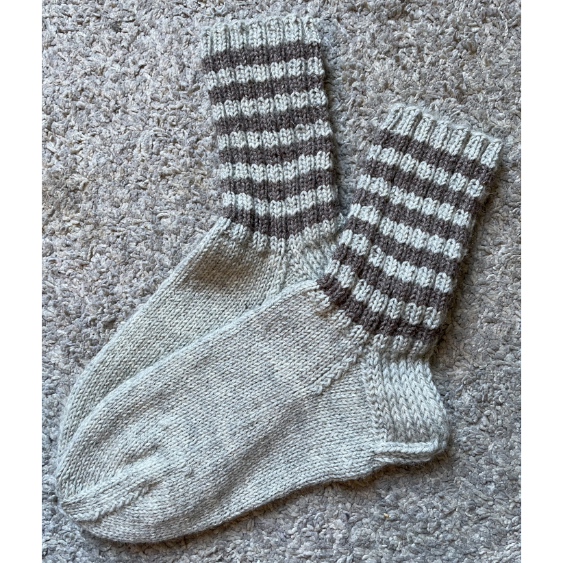 Villasukat 44-45