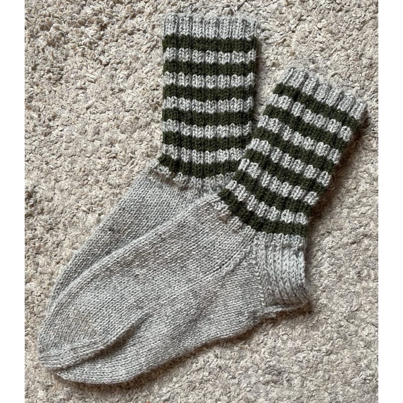 Villasukat 44-45